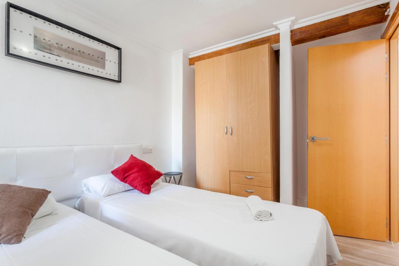 Apartamento Con Terraza บาเลนเซีย ภายนอก รูปภาพ